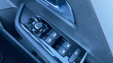 Vauxhall Astra 115kW Ultimate 54kWh 5dr Auto Electric Hatchback